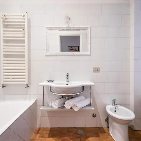 Maison Regola, Styilish Apt In Campo De Fiori Rome Exterior photo