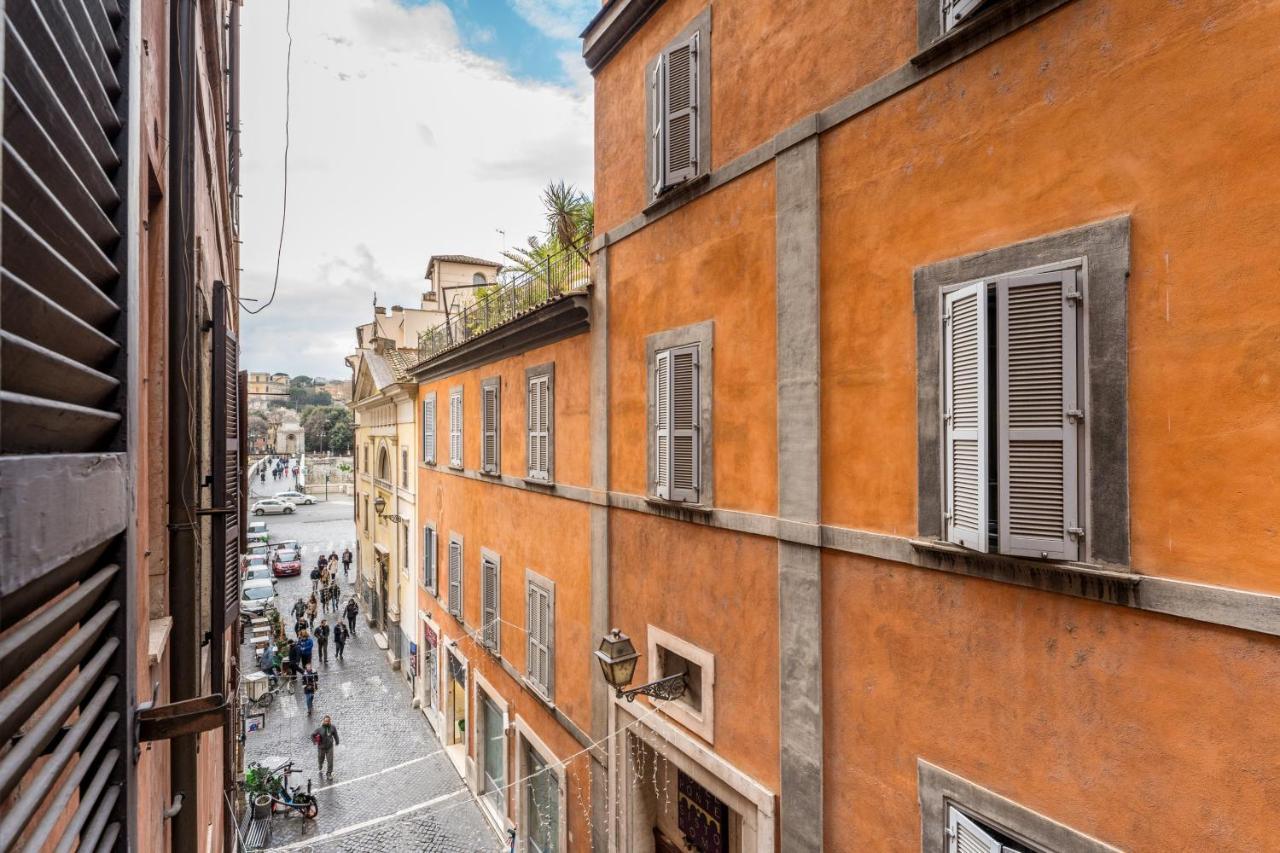 Apartment Maison Regola, Styilish In Campo De Fiori Rome